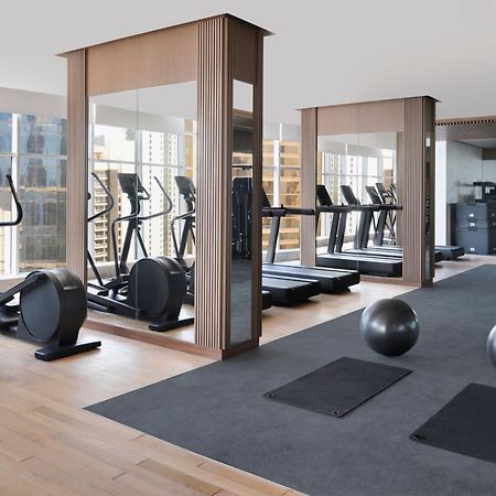 Element By Westin West Bay Doha Hotel Buitenkant foto The gym at The Hari
