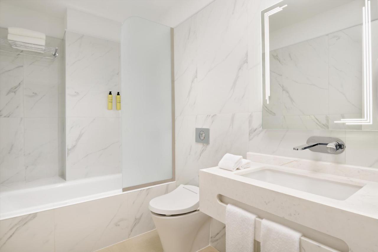 Element By Westin West Bay Doha Hotel Buitenkant foto
