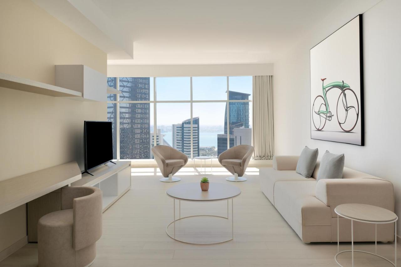 Element By Westin West Bay Doha Hotel Buitenkant foto A living room