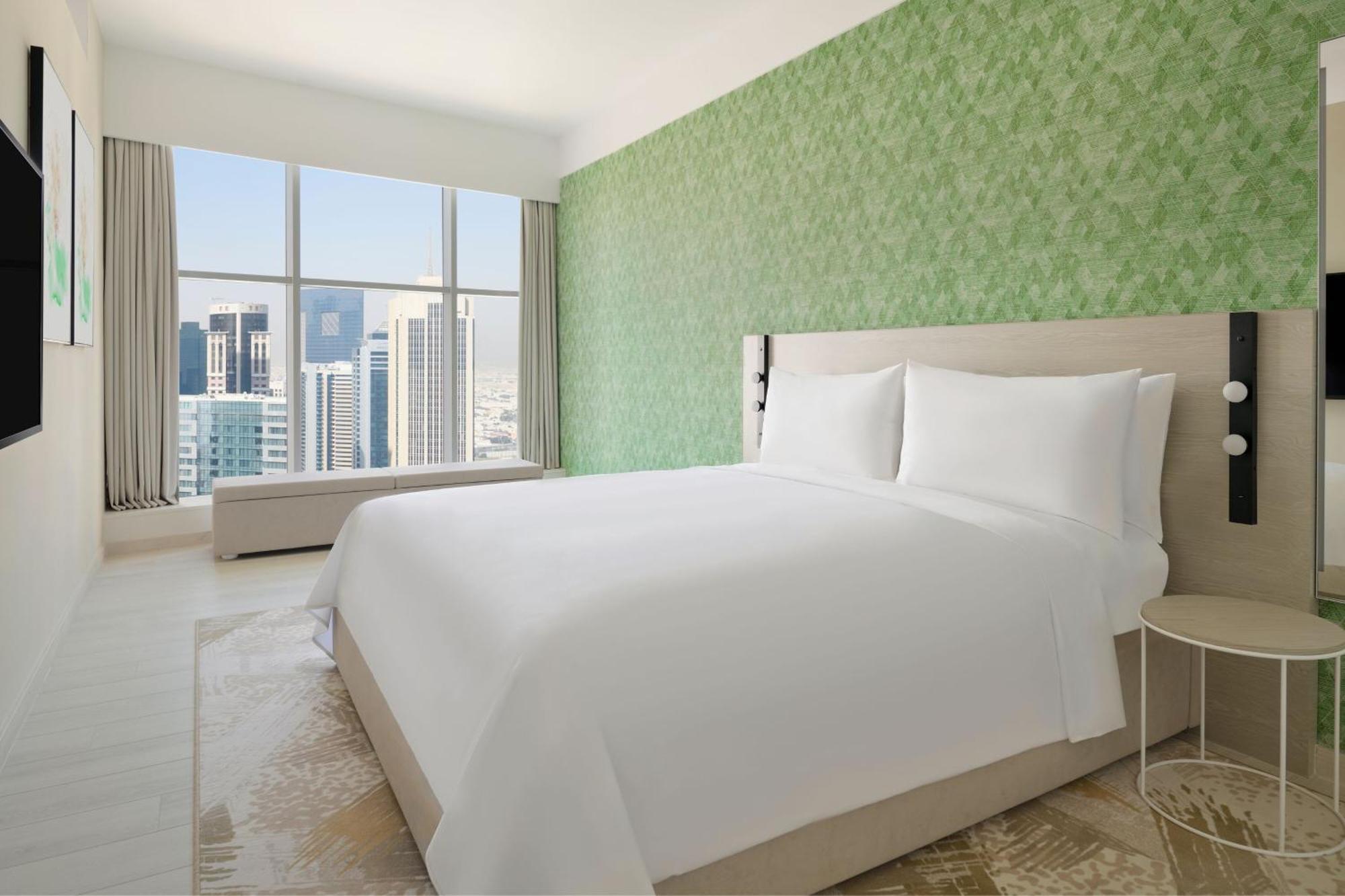 Element By Westin West Bay Doha Hotel Buitenkant foto A bedroom at the hotel
