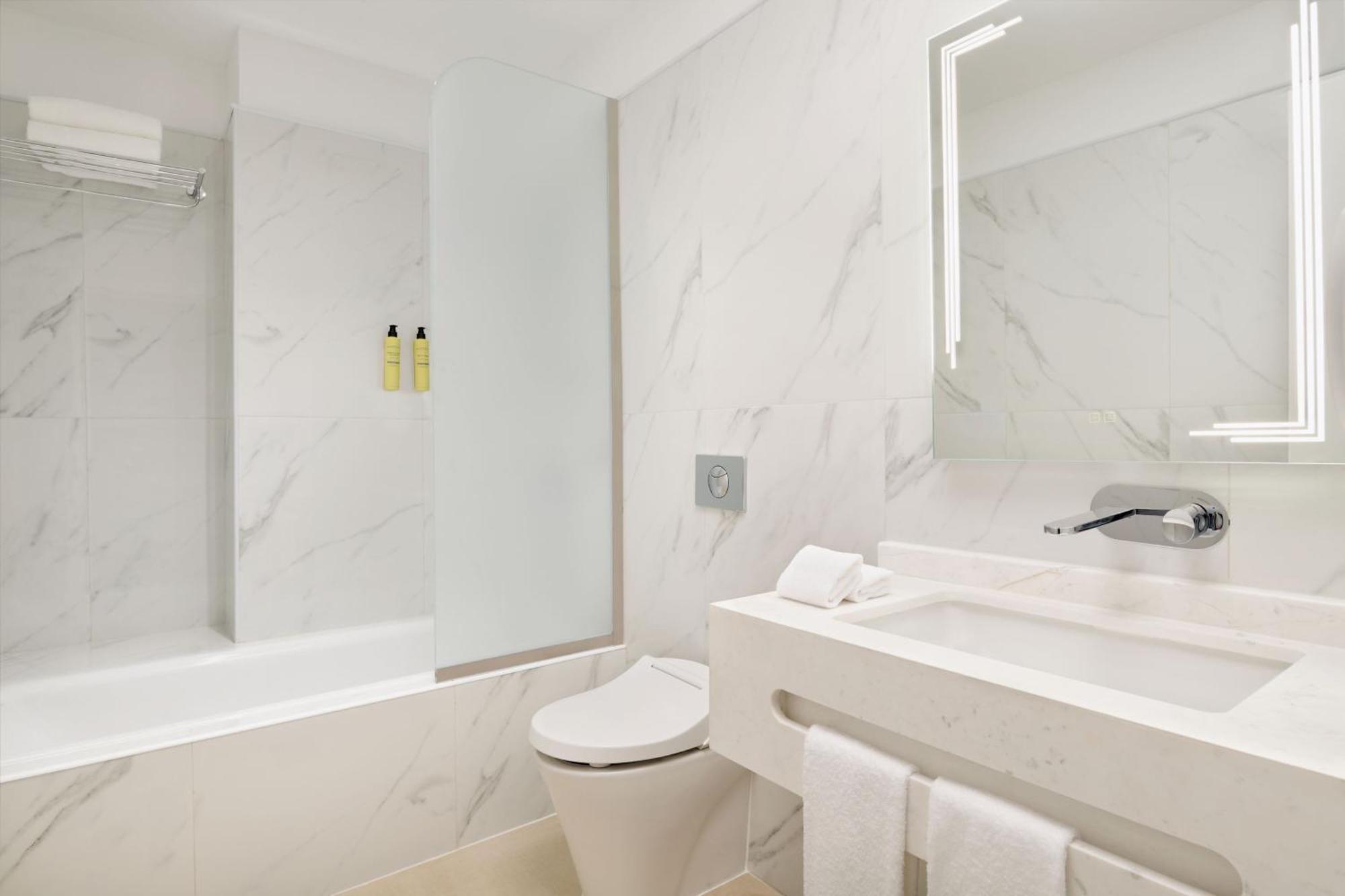 Element By Westin West Bay Doha Hotel Buitenkant foto