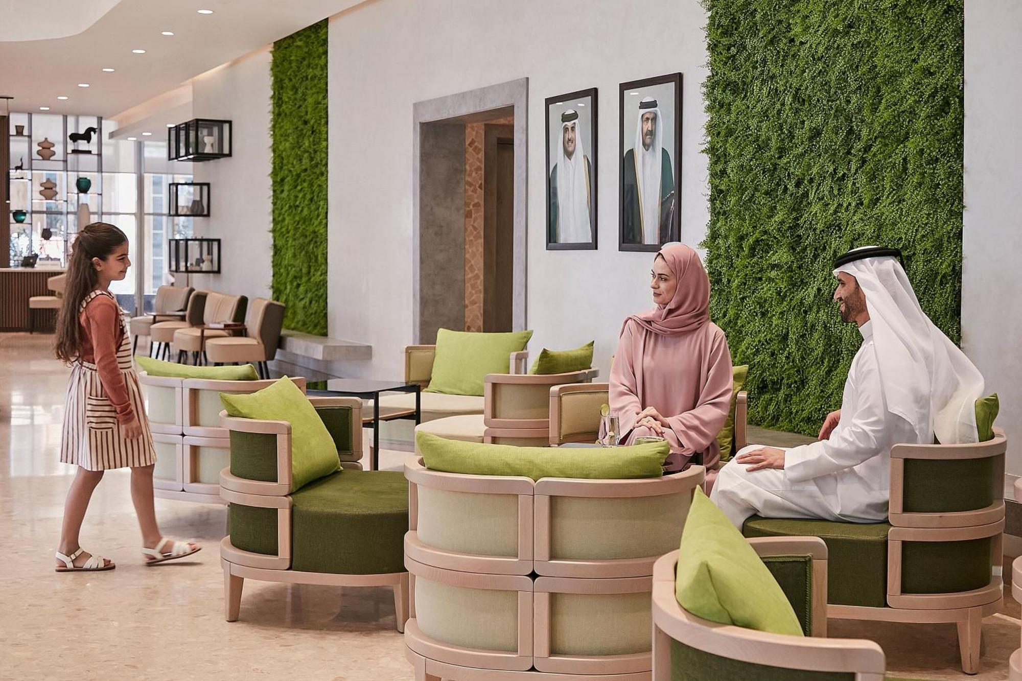 Element By Westin West Bay Doha Hotel Buitenkant foto The lounge at the airport